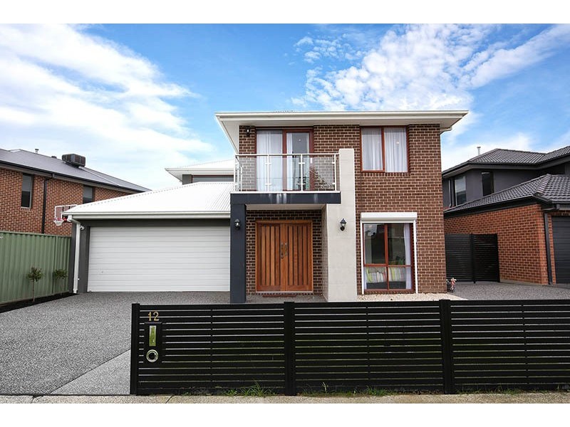 12 Sun Orchid Drive, Pakenham VIC 3810