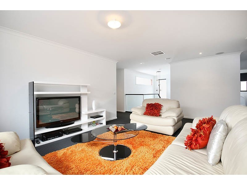 12 Sun Orchid Drive, Pakenham VIC 3810