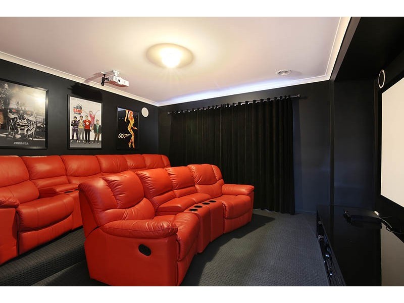 12 Sun Orchid Drive, Pakenham VIC 3810