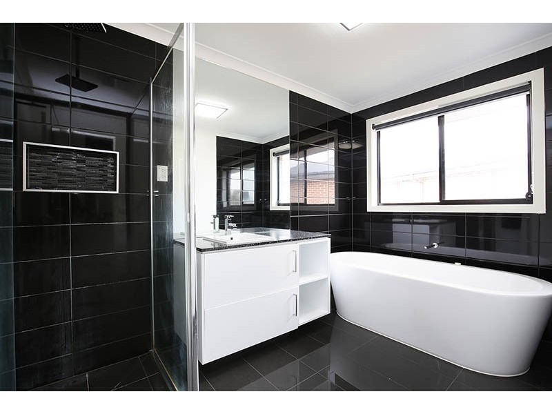 12 Sun Orchid Drive, Pakenham VIC 3810