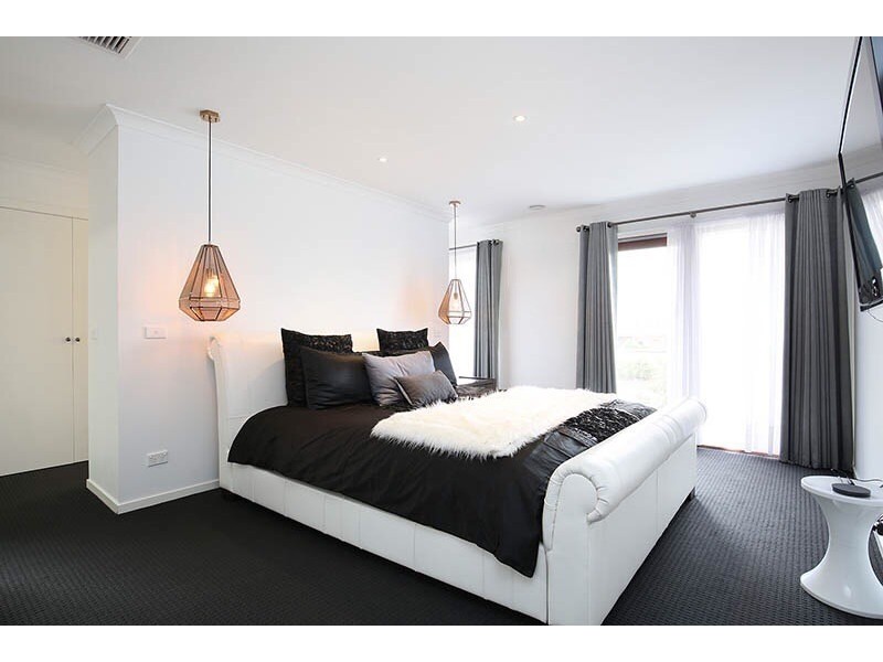 12 Sun Orchid Drive, Pakenham VIC 3810