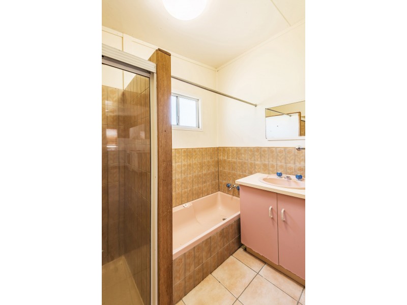 71 Morehead Street, Bungalow QLD 4870
