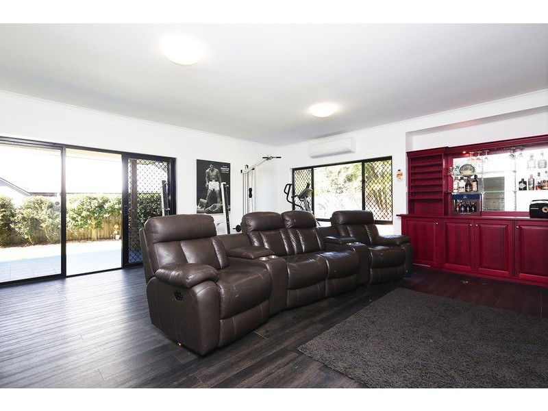 89 Oakview Circuit, Brookwater QLD 4300