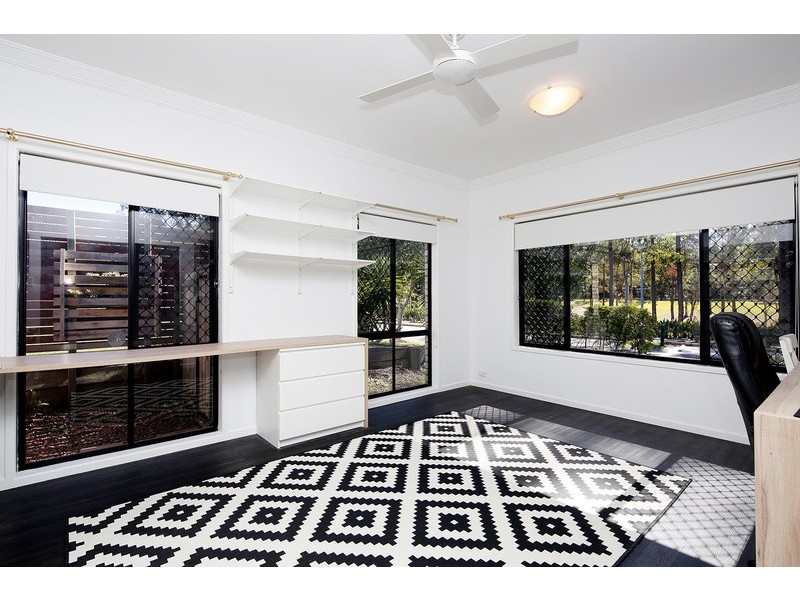 89 Oakview Circuit, Brookwater QLD 4300