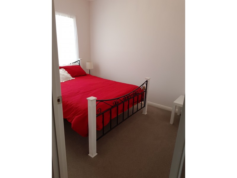 13 Wellington Drive, Port Julia SA 5575