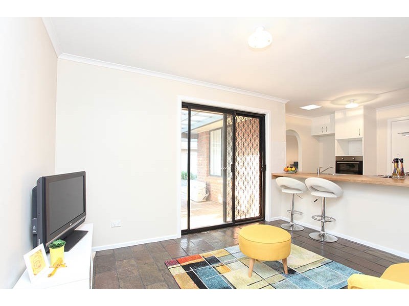 8 Gannet Place, Seaford Rise SA 5169