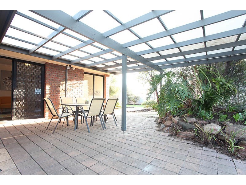 8 Gannet Place, Seaford Rise SA 5169