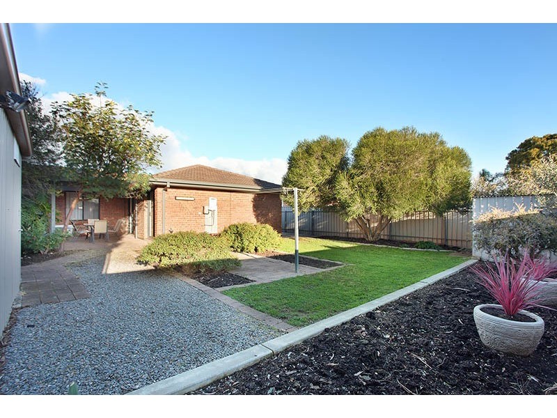 8 Gannet Place, Seaford Rise SA 5169
