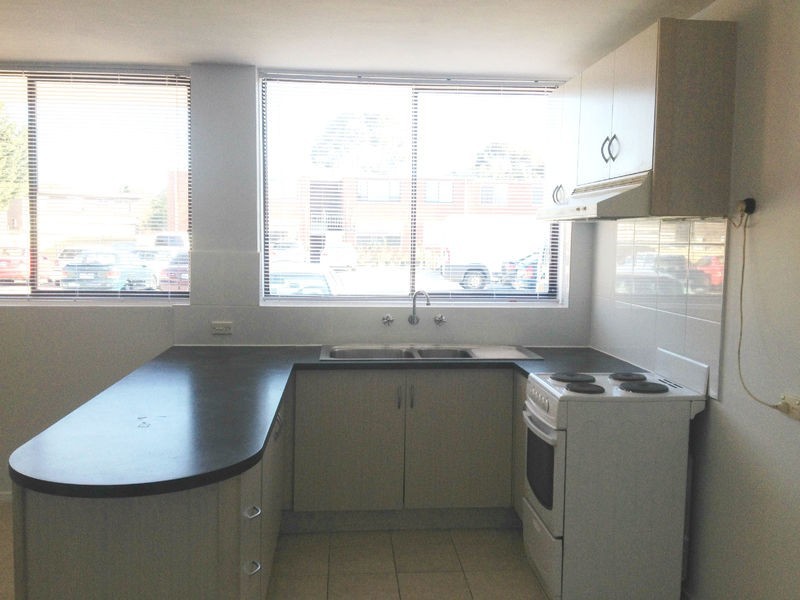 33/12 Percy Street, St Albans VIC 3021