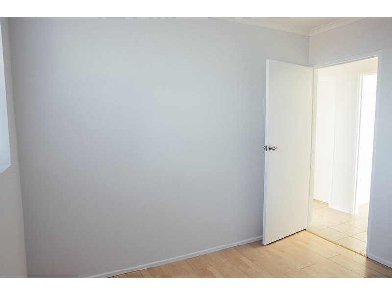 33/12 Percy Street, St Albans VIC 3021