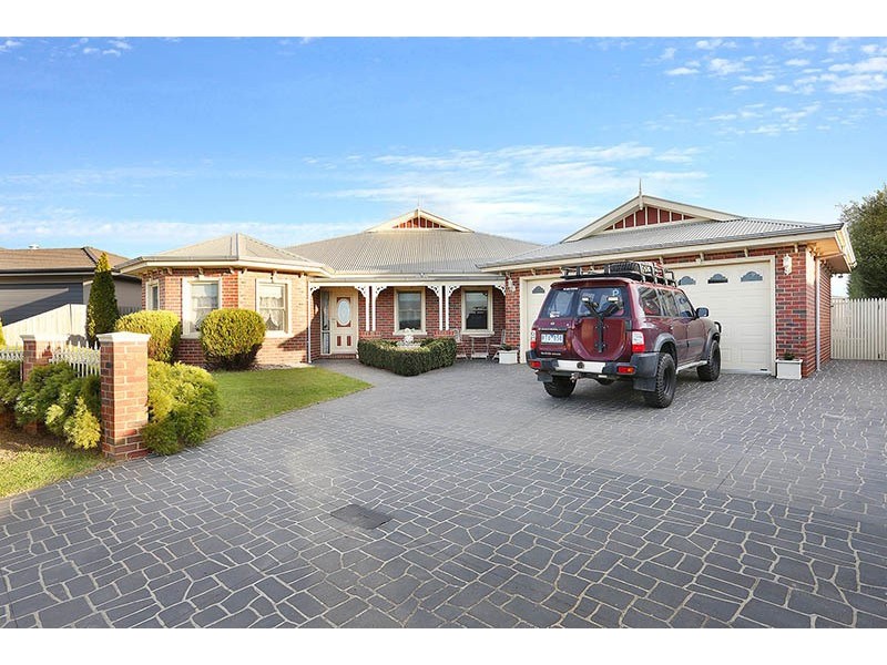 8 Wexford Place, Traralgon VIC 3844