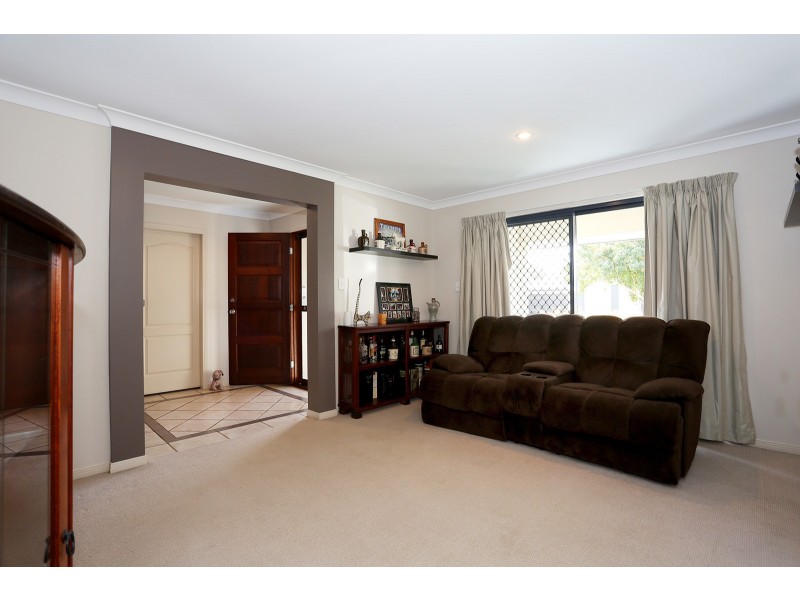 41 Spinnaker Circuit, Redland Bay QLD 4165