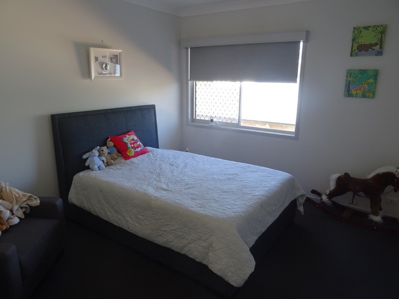 2/5 Perry Place, Biggera Waters QLD 4216