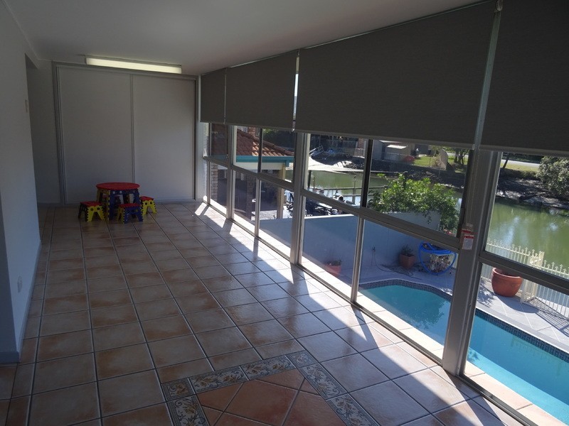 2/5 Perry Place, Biggera Waters QLD 4216