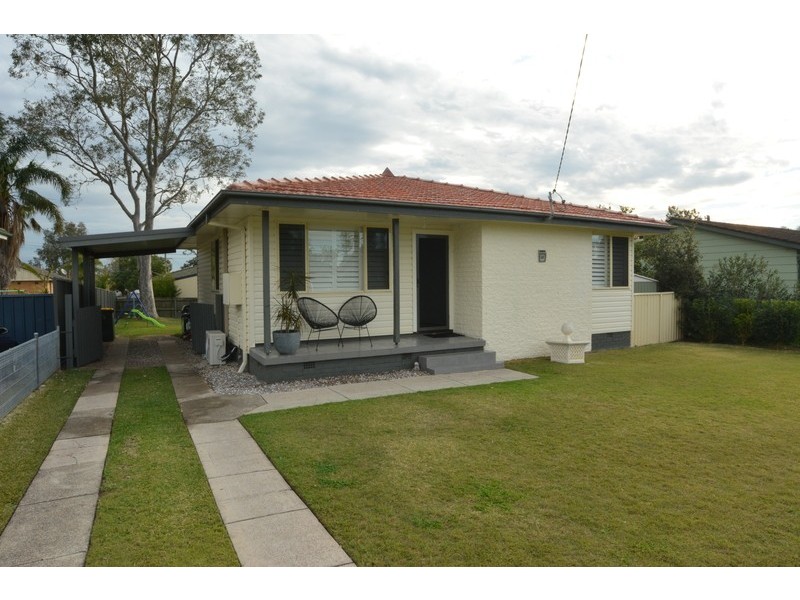 40 Duckenfield Avenue/street, Woodberry NSW 2322