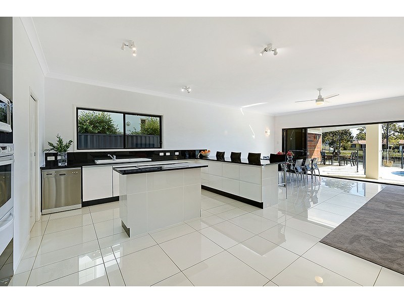 Biggera Waters QLD 4216