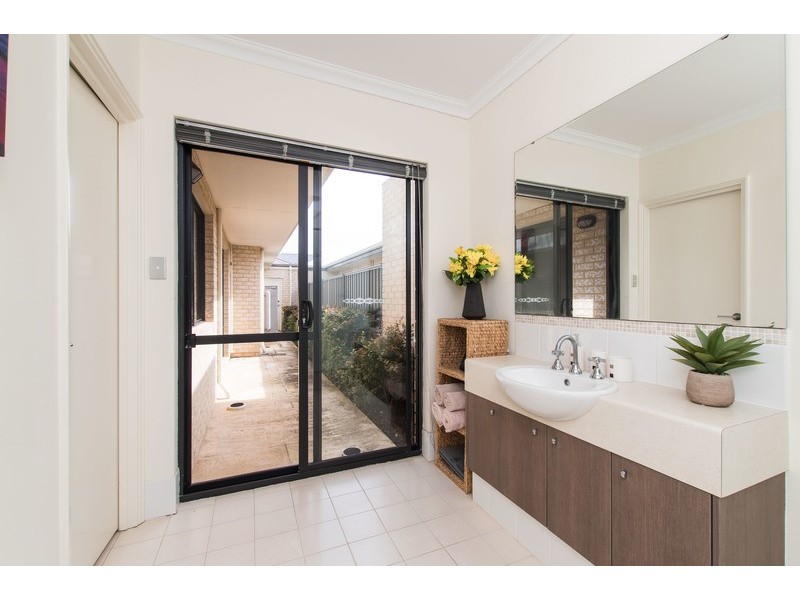 51  Neary Blvd, Aveley WA 6069