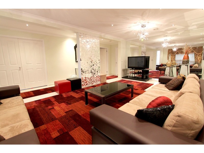 45 Chisholm Cres, Narre Warren South VIC 3805