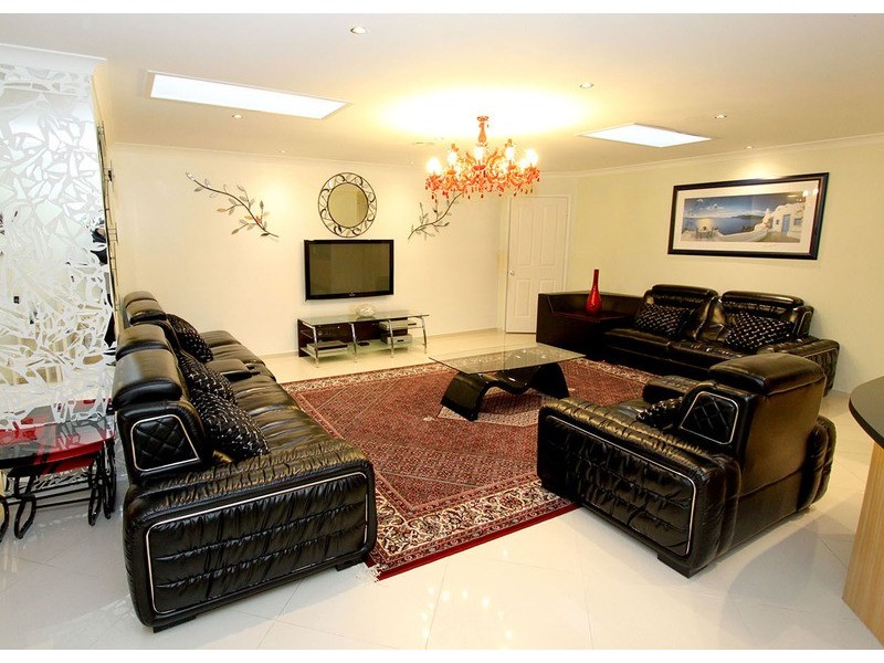 45 Chisholm Cres, Narre Warren South VIC 3805