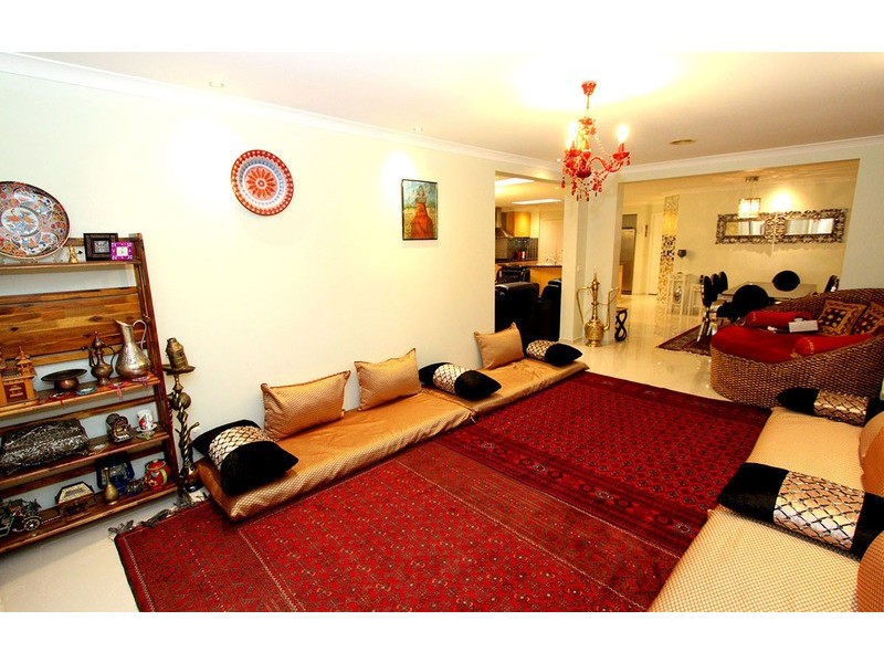 45 Chisholm Cres, Narre Warren South VIC 3805