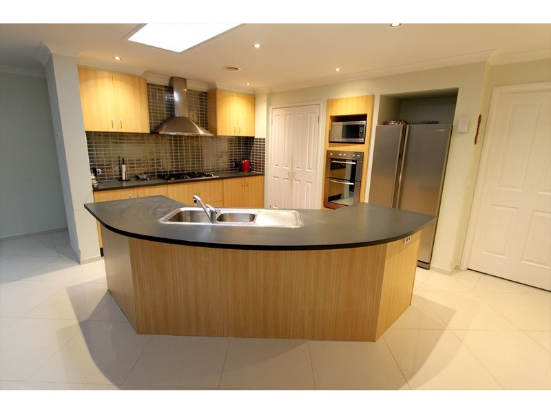 45 Chisholm Cres, Narre Warren South VIC 3805