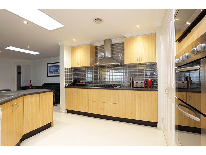 45 Chisholm Cres, Narre Warren South VIC 3805