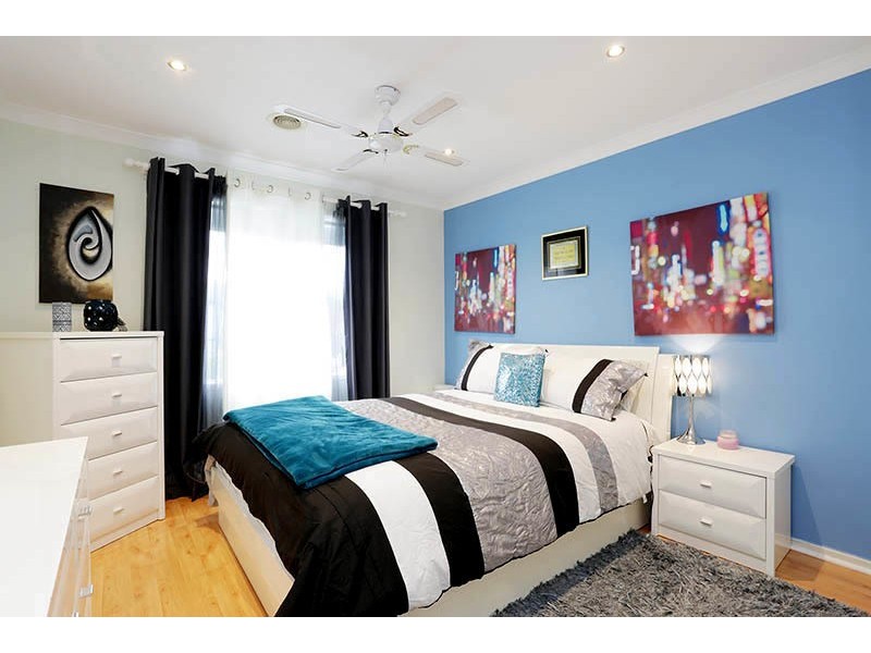 45 Chisholm Cres, Narre Warren South VIC 3805