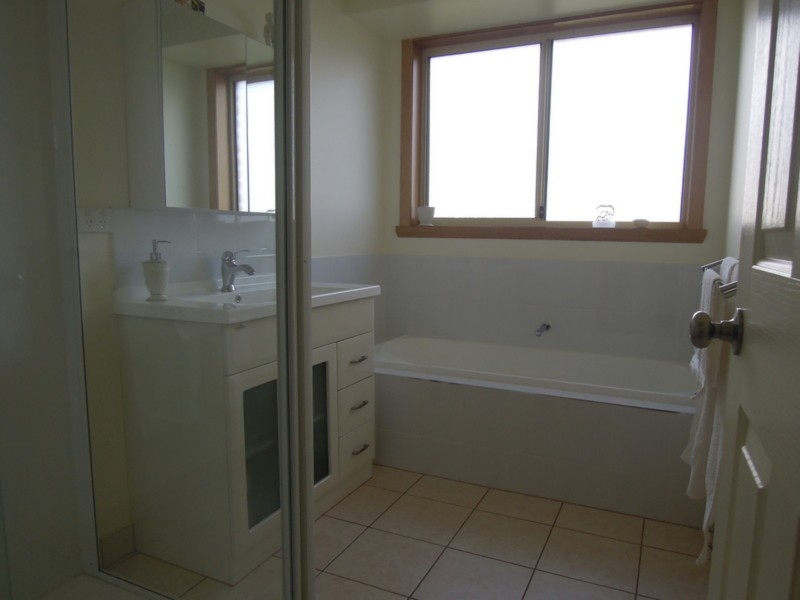 10 Jetson Court, Cressy TAS 7302