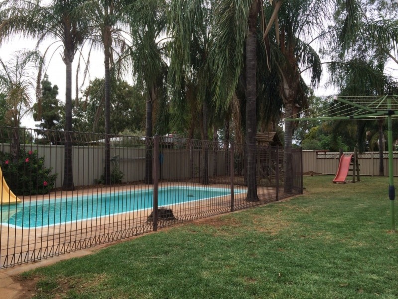 21 Hospital Road, Nyngan NSW 2825