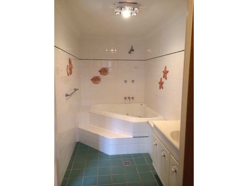 21 Hospital Road, Nyngan NSW 2825