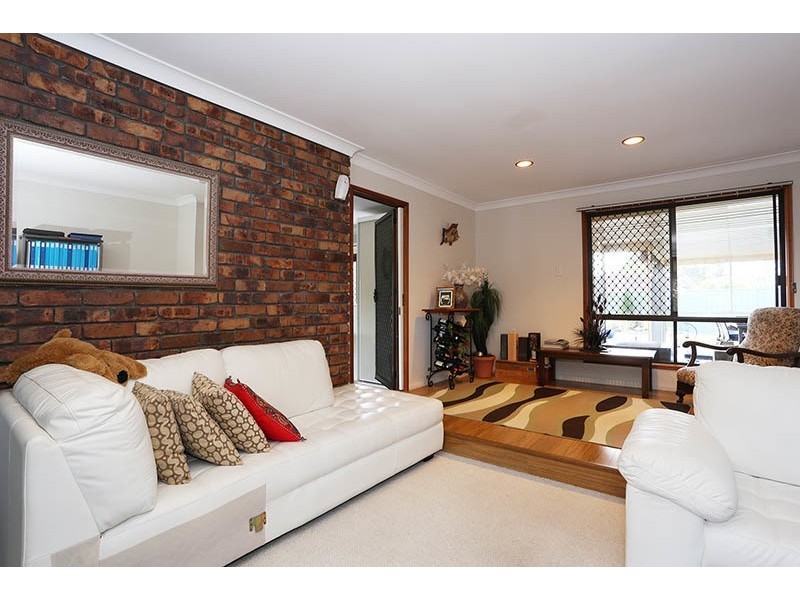 3 Tibouchina Court, Helensvale QLD 4212
