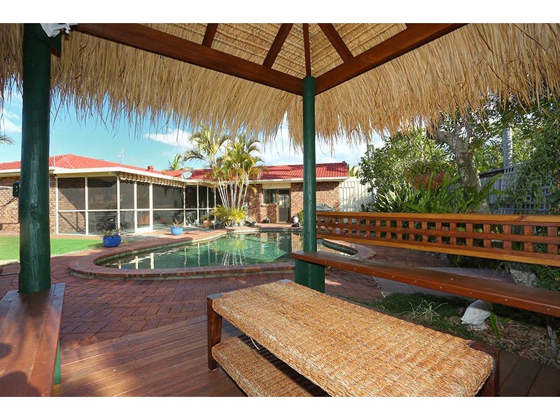 3 Tibouchina Court, Helensvale QLD 4212