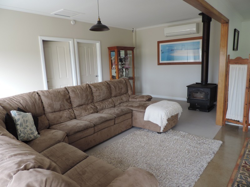 63-69 Victoria St, Briagolong VIC 3860