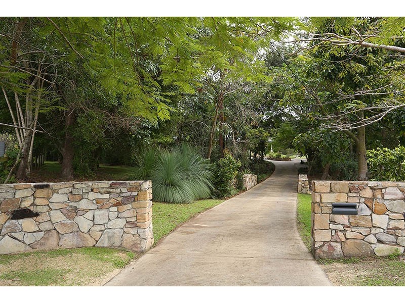 8 Foxtail Court, Tallai QLD 4213