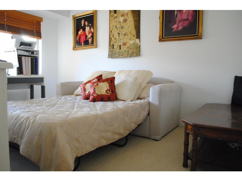 1/6 Vernia place, Biggera Waters QLD 4216