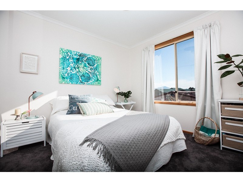 8 Eaves Court, Old Beach TAS 7017