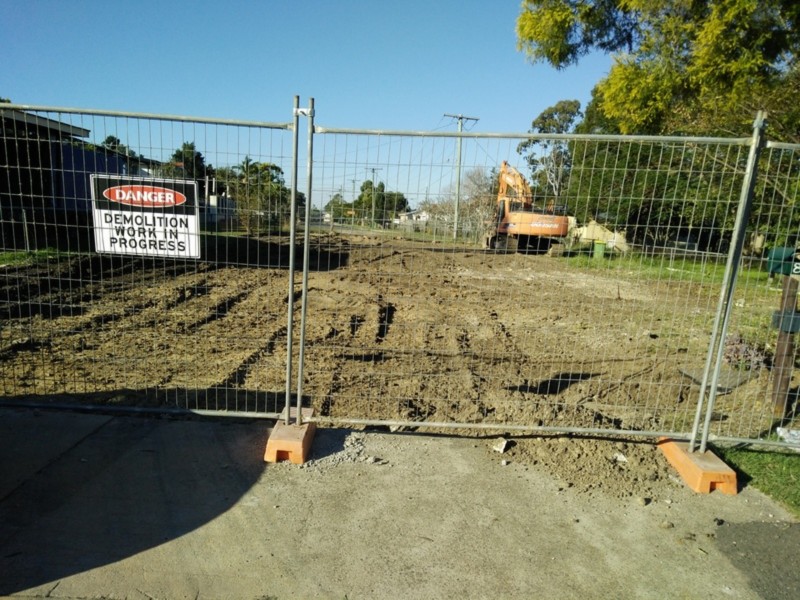 8 Mine Street, Redbank QLD 4301