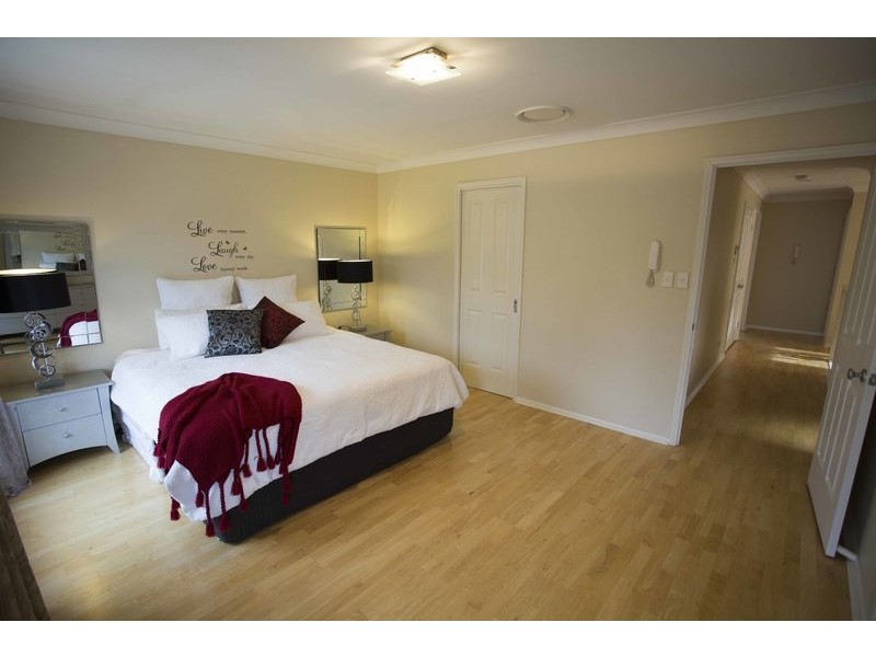 21 Black Wattle Circuit, Northmead NSW 2152