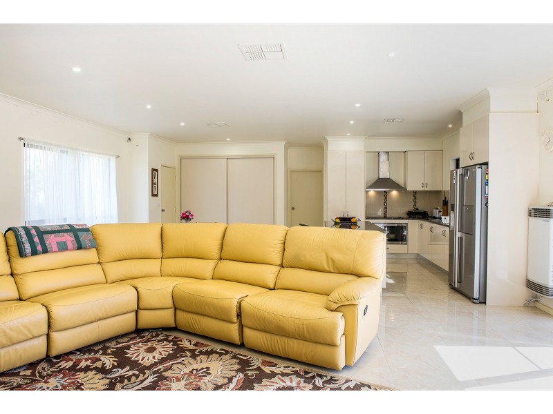 55 Honniball Drive, Tocumwal NSW 2714