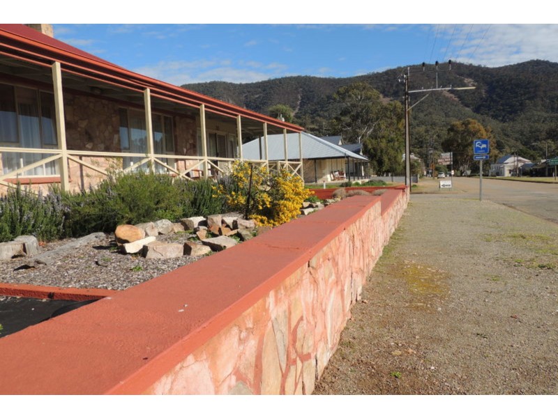 23 Nott St, Melrose SA 5483