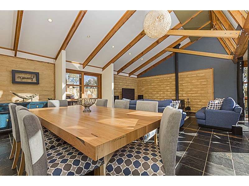 132 Goolabri Drive, Sutton NSW 2620