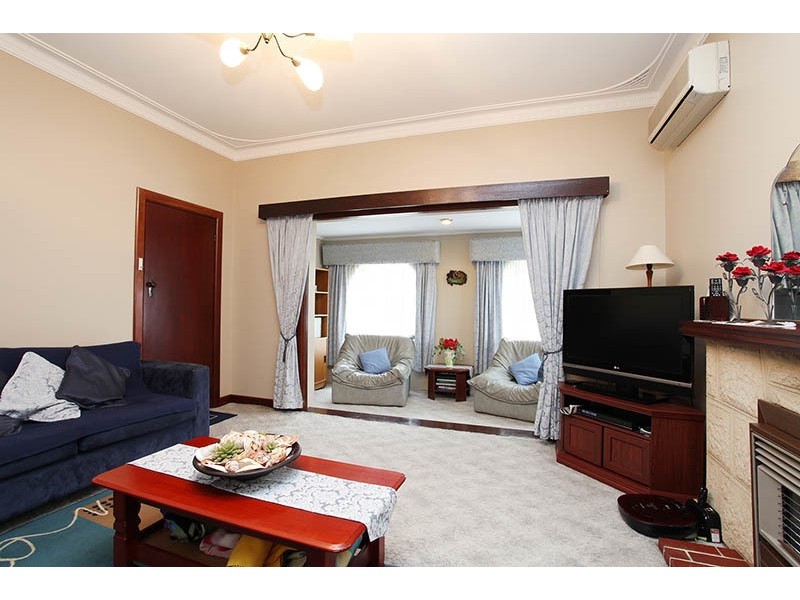 24 Spencer Avenue, Yokine WA 6060