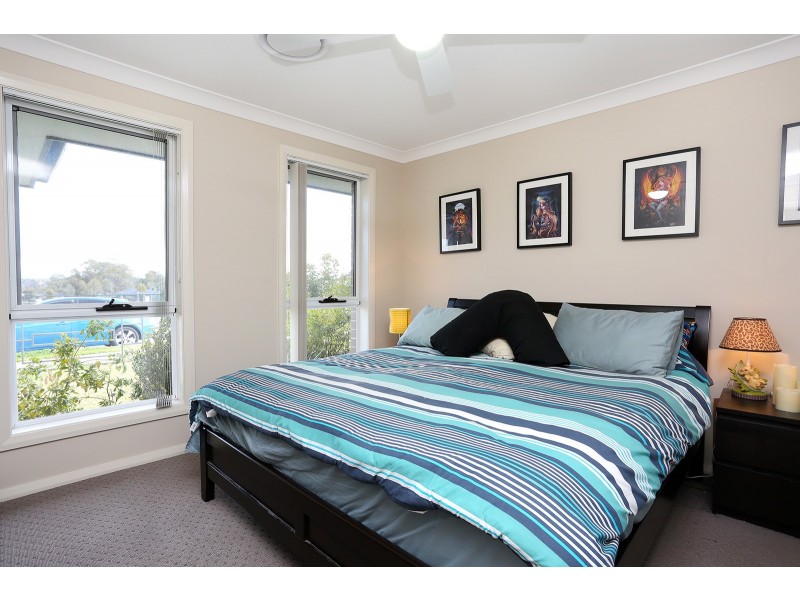 13 Grampian Avenue, Minto NSW 2566