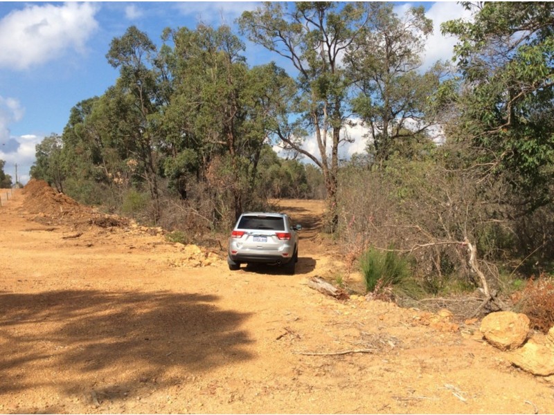 Lot 215 Connemara Drive, Brigadoon WA 6069