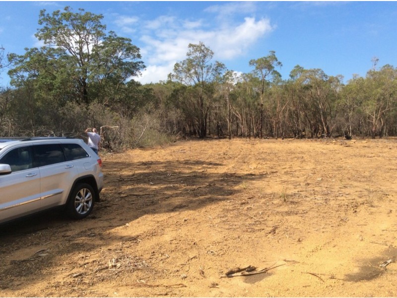 Lot 215 Connemara Drive, Brigadoon WA 6069