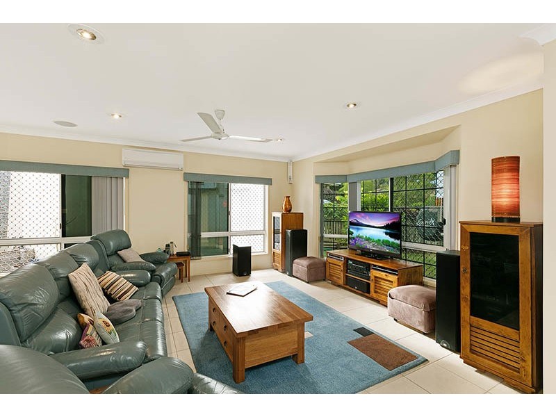 6 Clohesy Court, Kanimbla QLD 4870