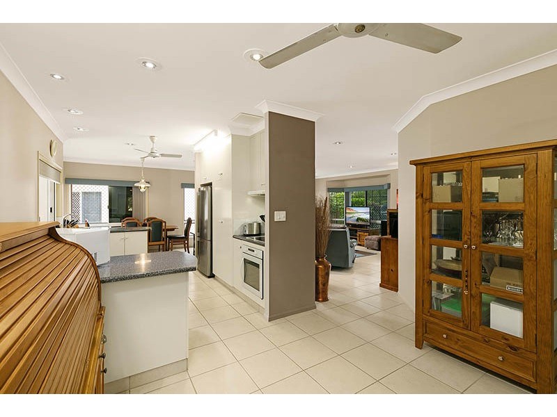 6 Clohesy Court, Kanimbla QLD 4870
