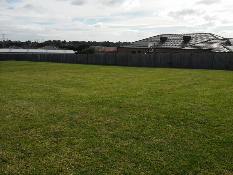 4 Tara Park Close, Narre Warren North VIC 3804