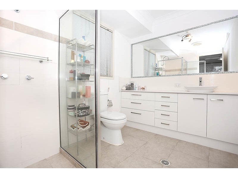 6 Shepton Crescent, Mudgeeraba QLD 4213