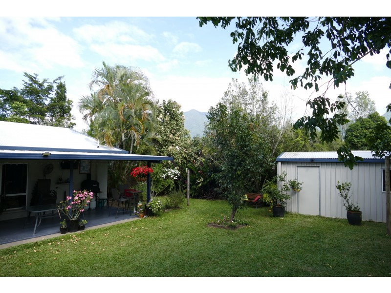 45 Bathurst Drive, Bentley Park QLD 4869